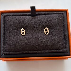Brand new hermes Farandole rose Gold Oval Stud Earrings